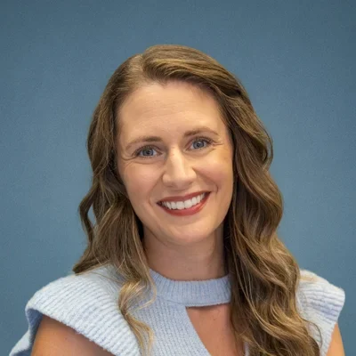 Portrait of Kim, chiropractic assistant.